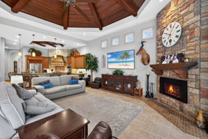 Living Room 2 of 5