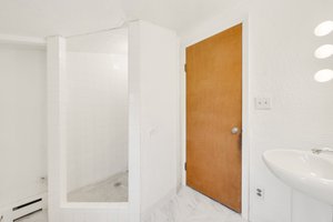  Photo 35