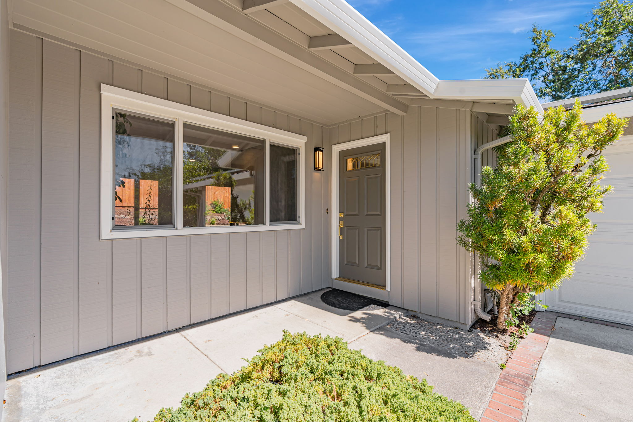 003__430 Marshall Dr