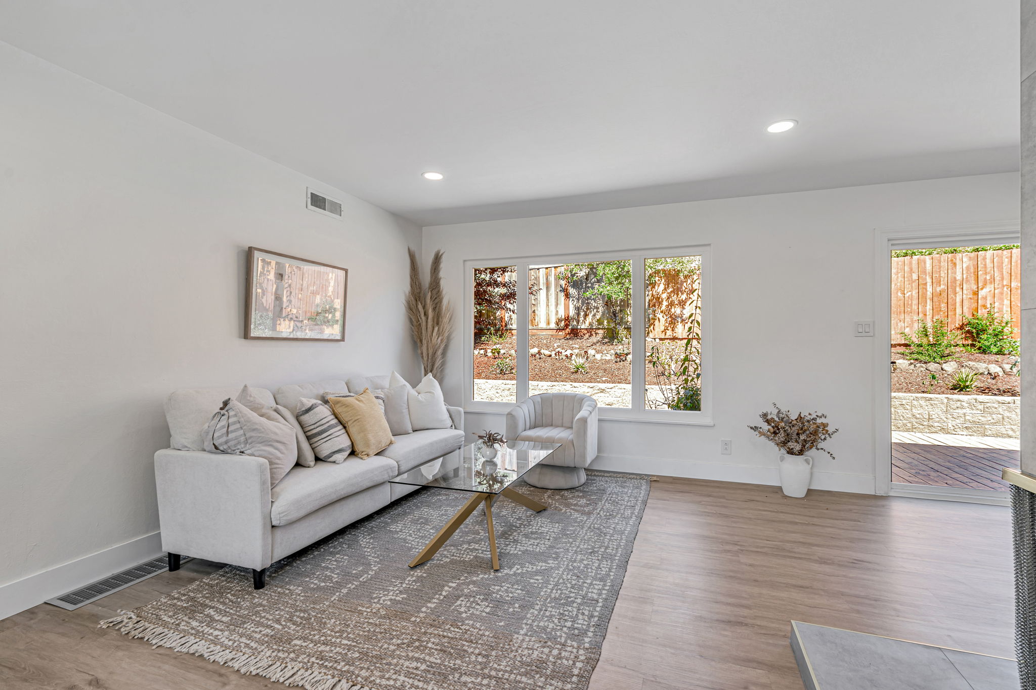 004__430 Marshall Dr