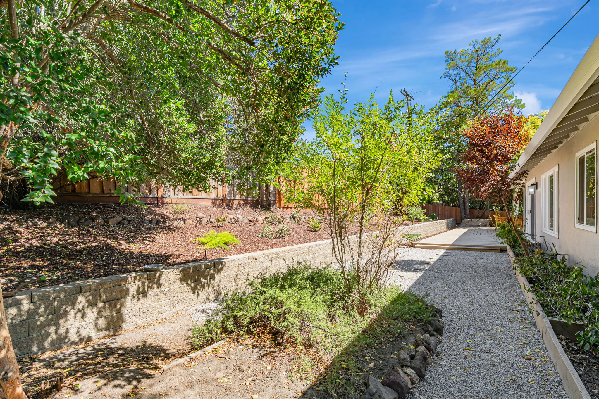 041__430 Marshall Dr