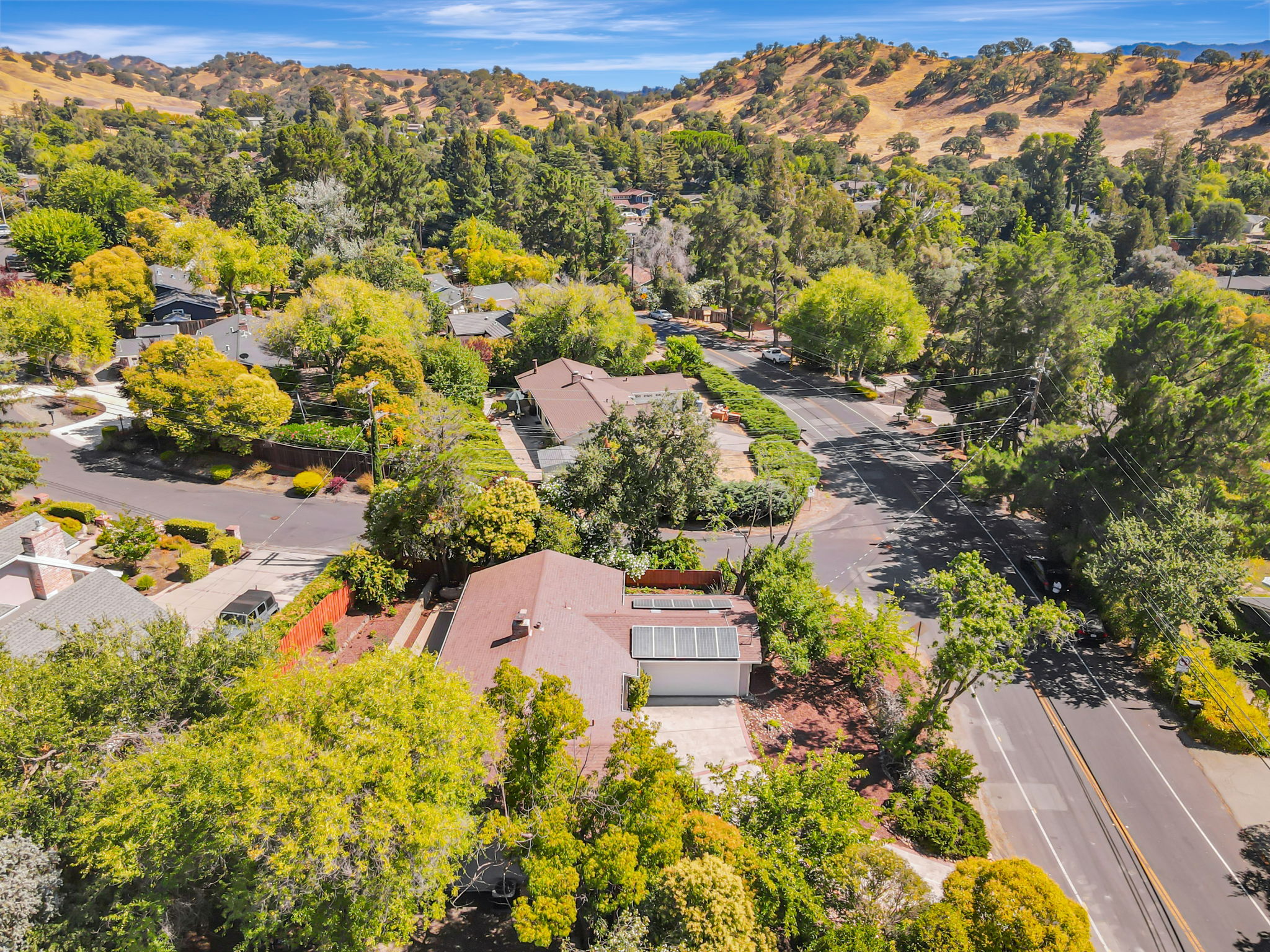 007_AERIALS_430 Marshall Dr
