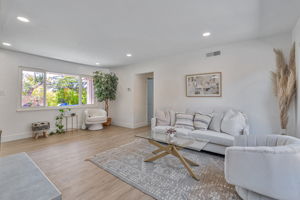 008__430 Marshall Dr