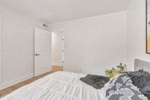 021__430 Marshall Dr
