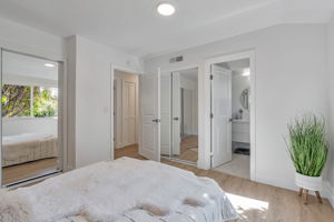 024__430 Marshall Dr