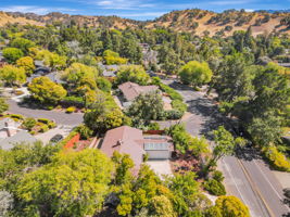 007_AERIALS_430 Marshall Dr