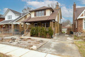  Photo 0