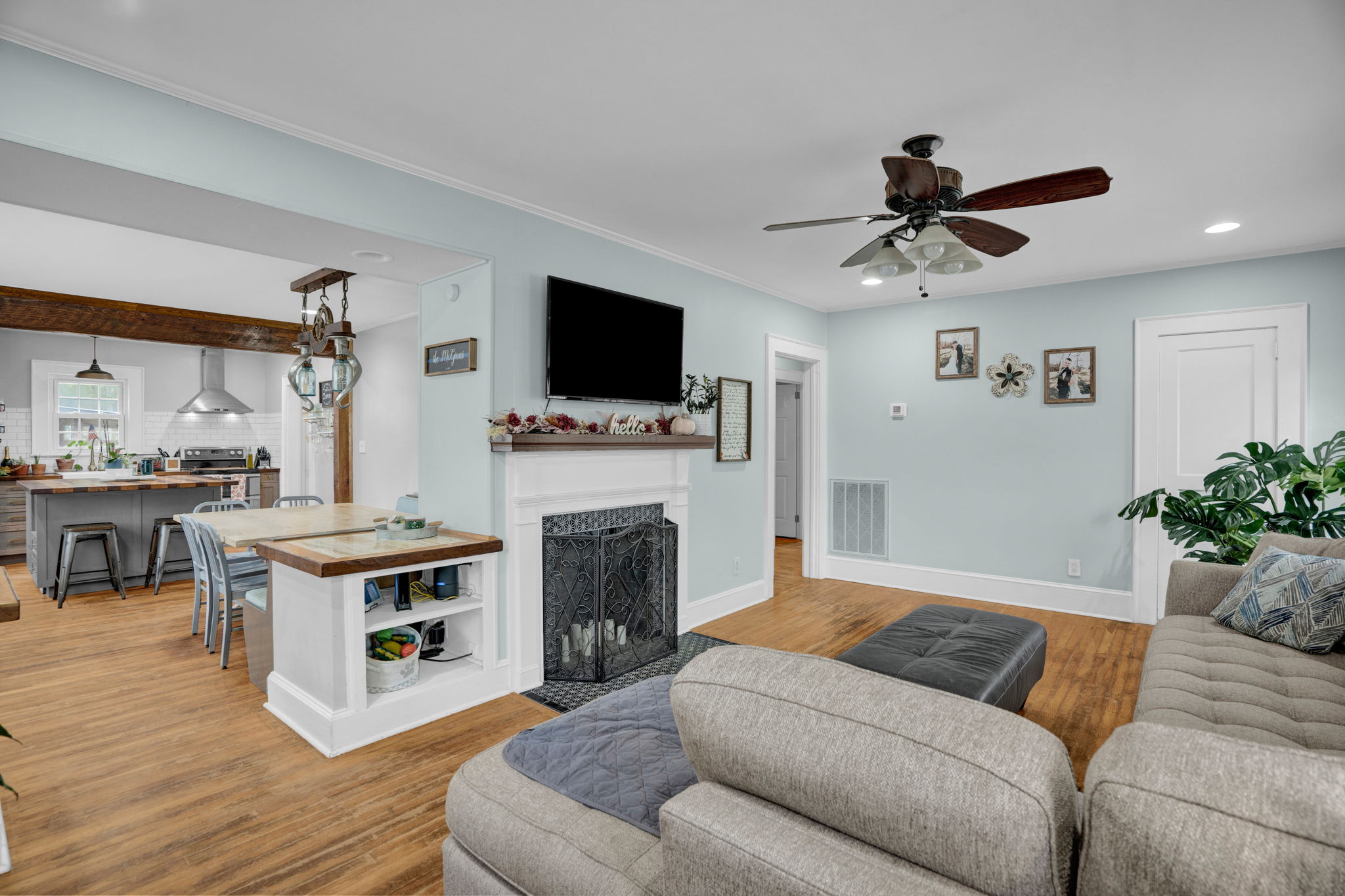 430 Pine Grove Dr-4
