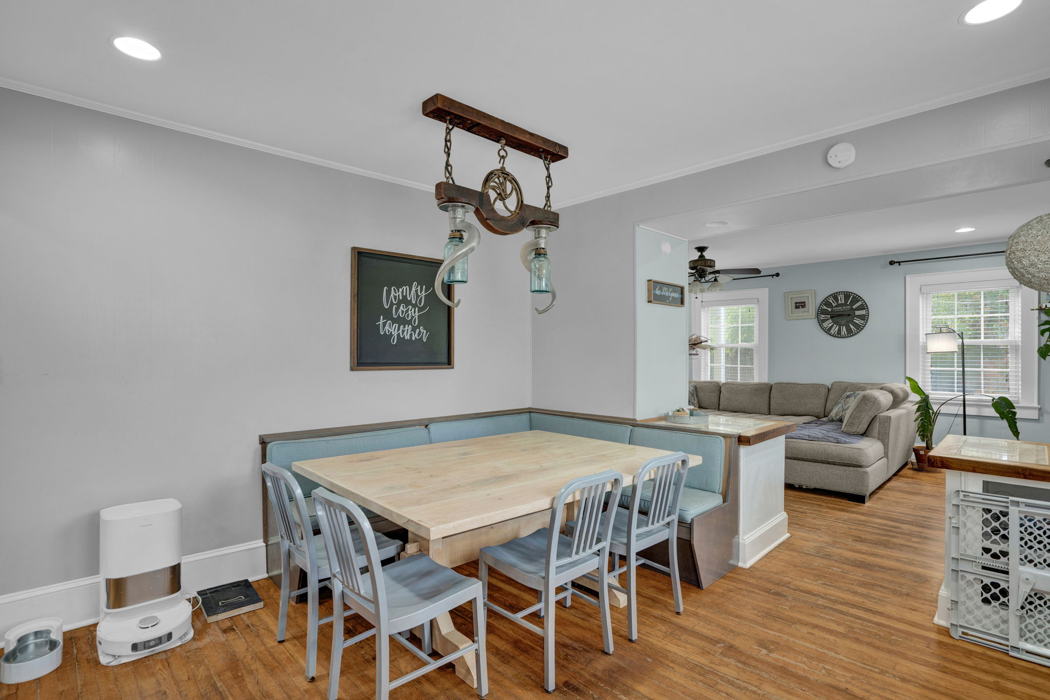 430 Pine Grove Dr-10
