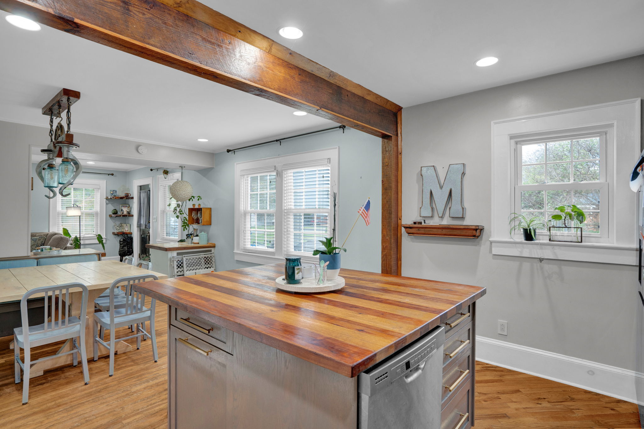 430 Pine Grove Dr-14