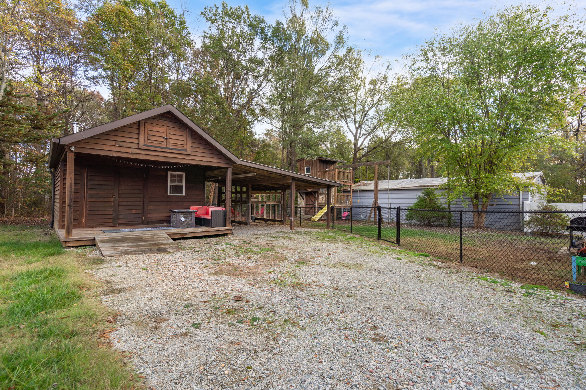 430 Pine Grove Dr-24