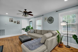 430 Pine Grove Dr-5