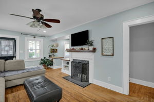 430 Pine Grove Dr-7