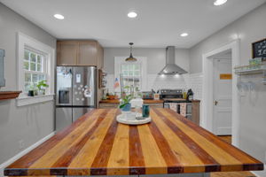 430 Pine Grove Dr-16