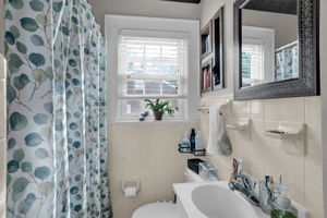 430 Pine Grove Dr-19