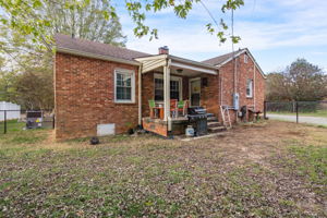 430 Pine Grove Dr-27