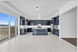 Kitchen/Eating Area