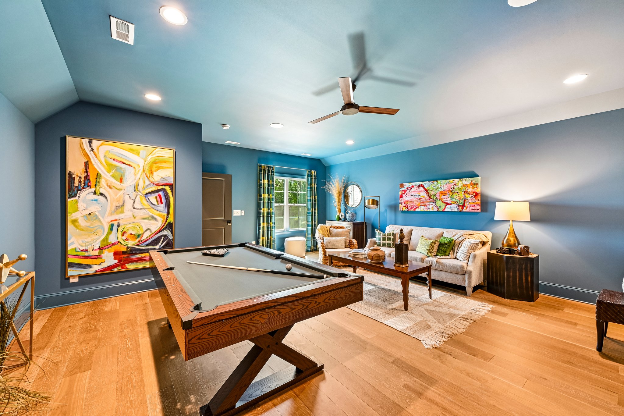 Voyager Ln NE-S1405-028r.jpg