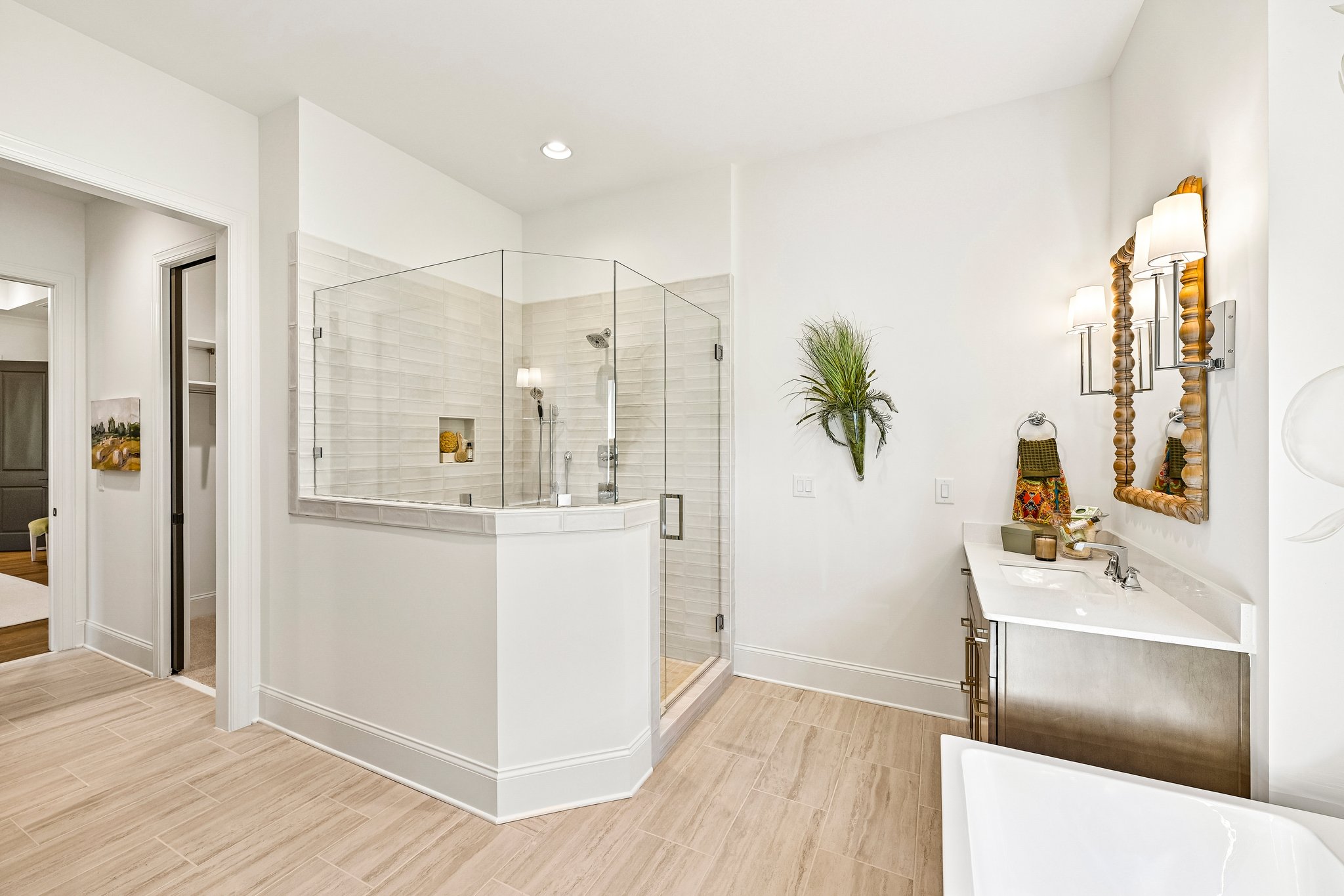 Voyager Ln NE-S1405-043r.jpg