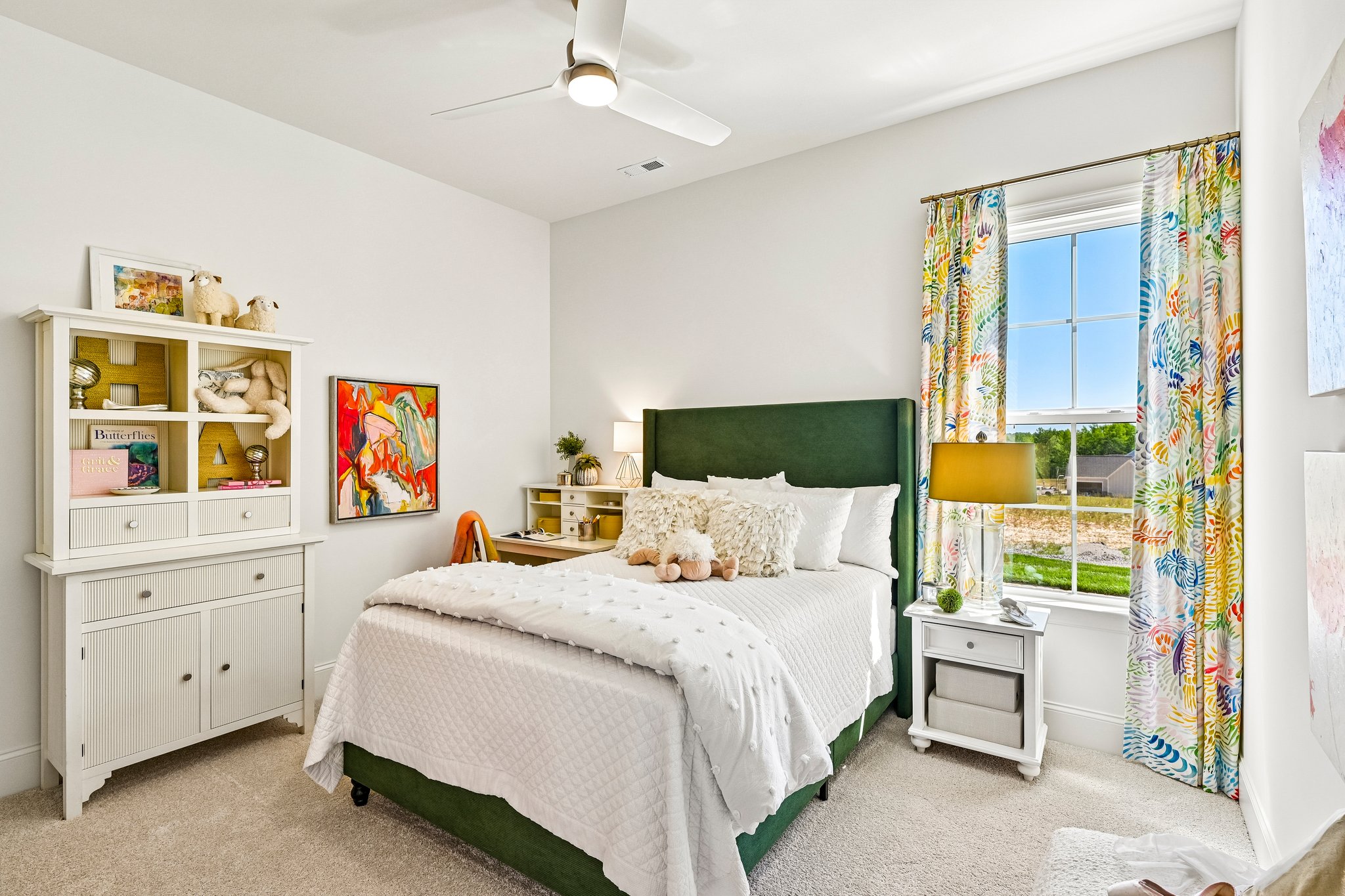 Voyager Ln NE-S1405-047r.jpg