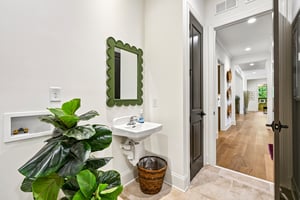 Voyager Ln NE-S1405-030r.jpg