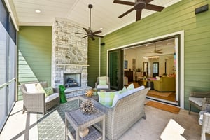 Voyager Ln NE-S1405-053r.jpg