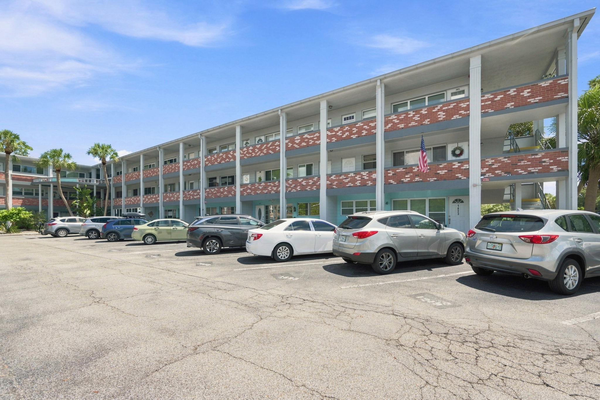 Front Exterior6