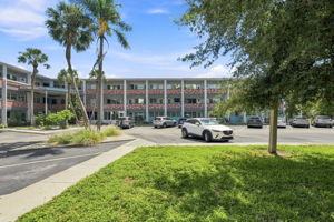 Front Exterior3