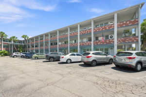 Front Exterior6
