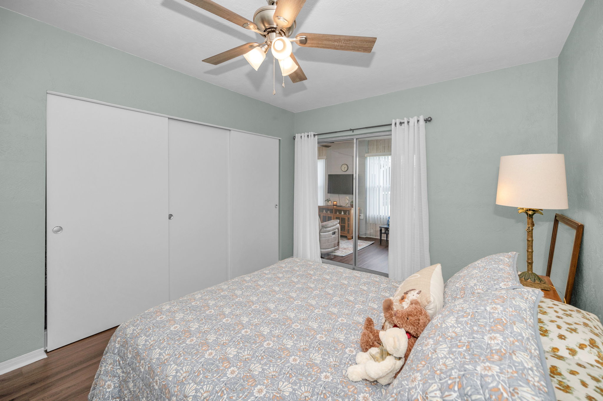 Bedroom1bb
