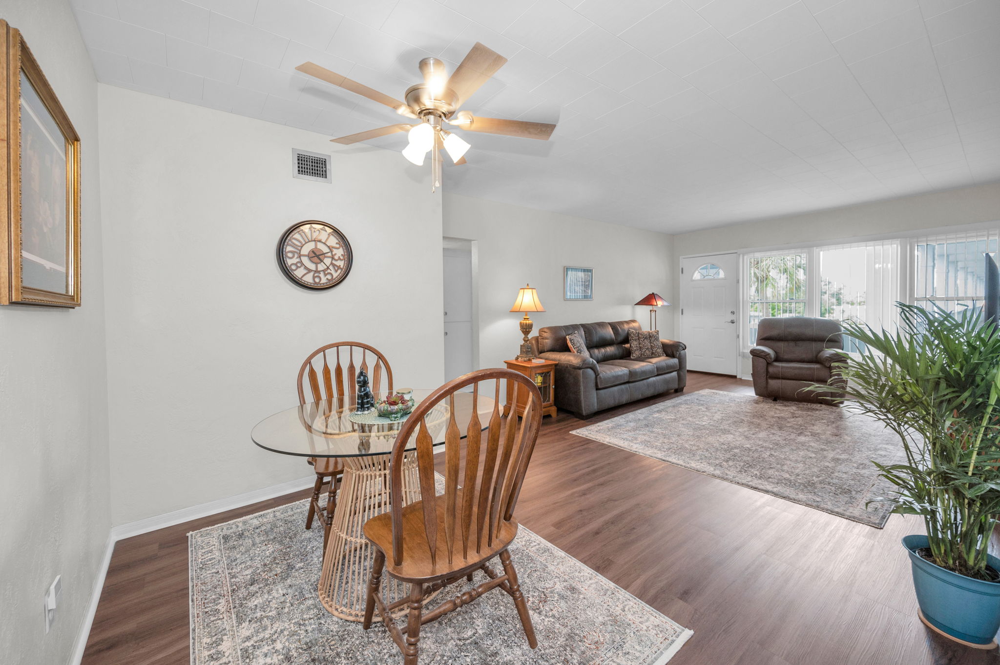 Dining Room2