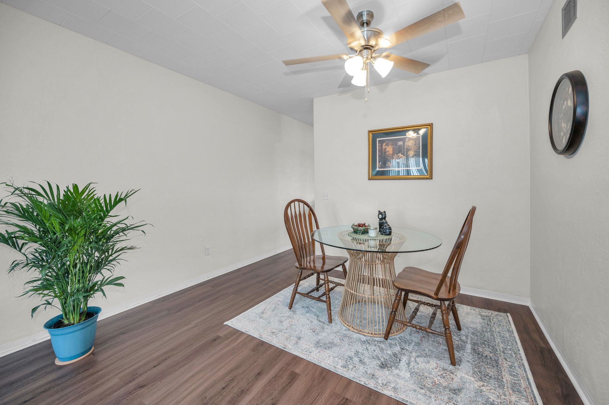 Dining Room4
