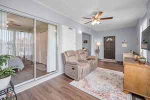 Family Room2a