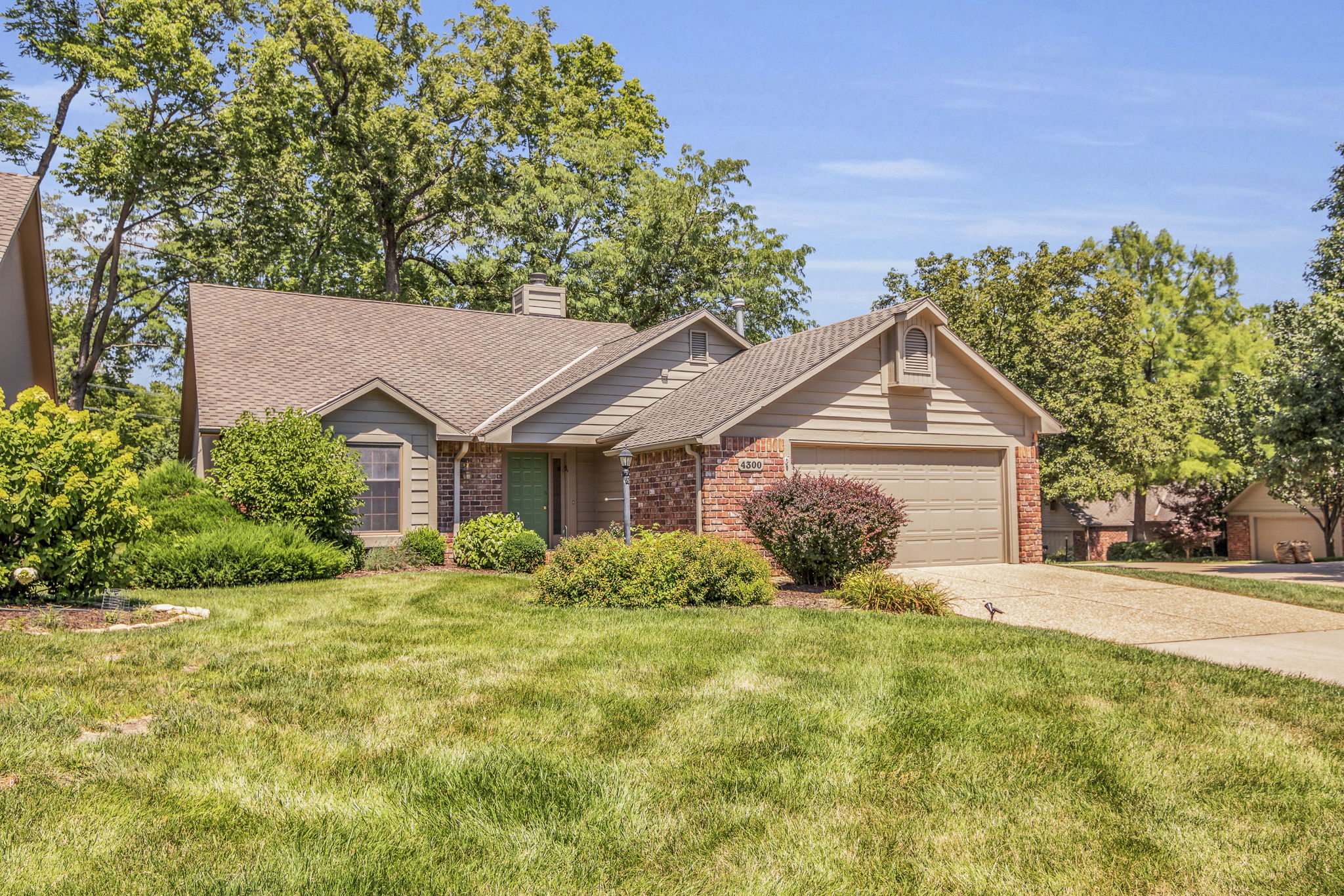  Photo 4