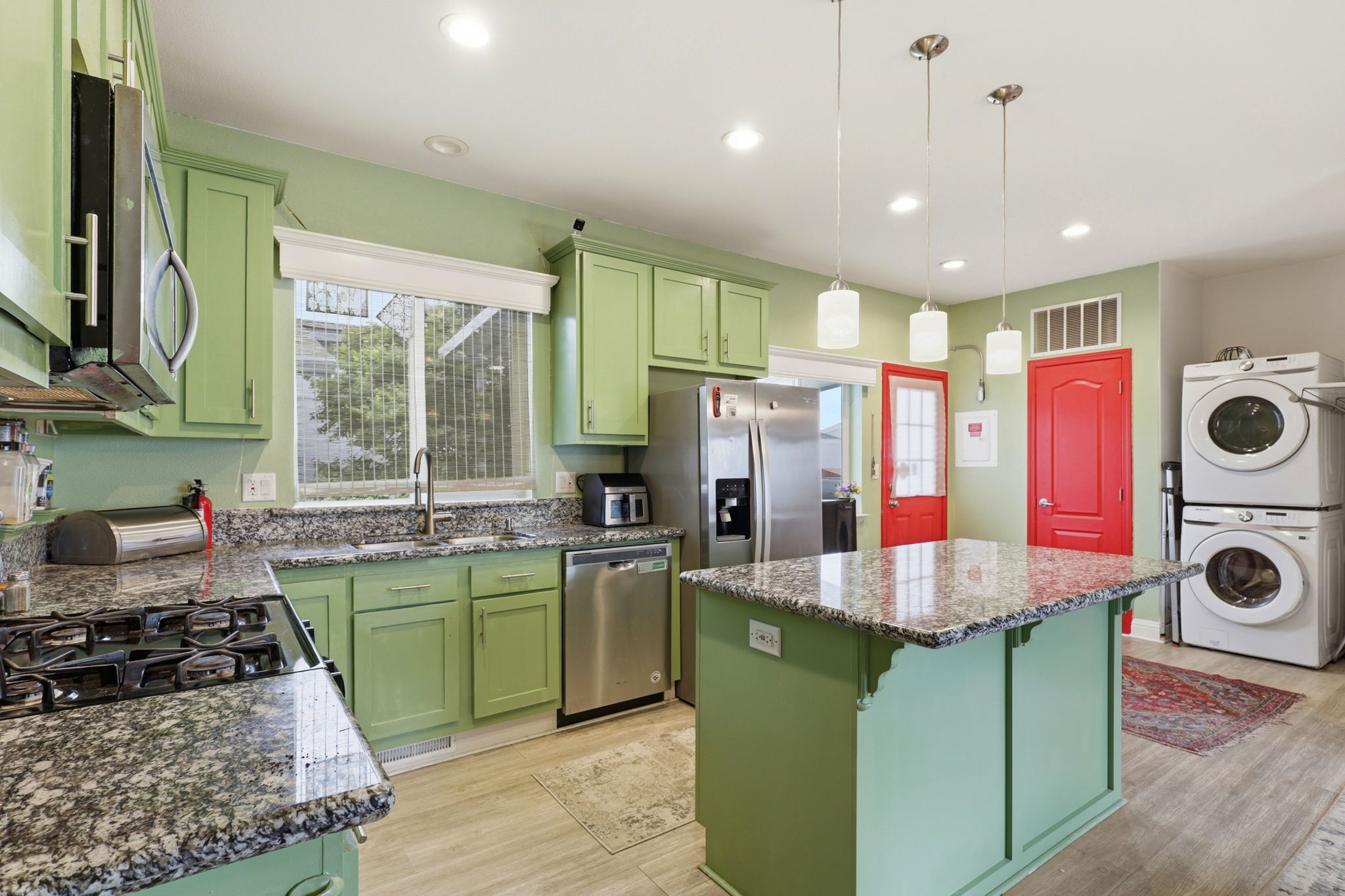 012_F8_4300 Soquel Dr 36