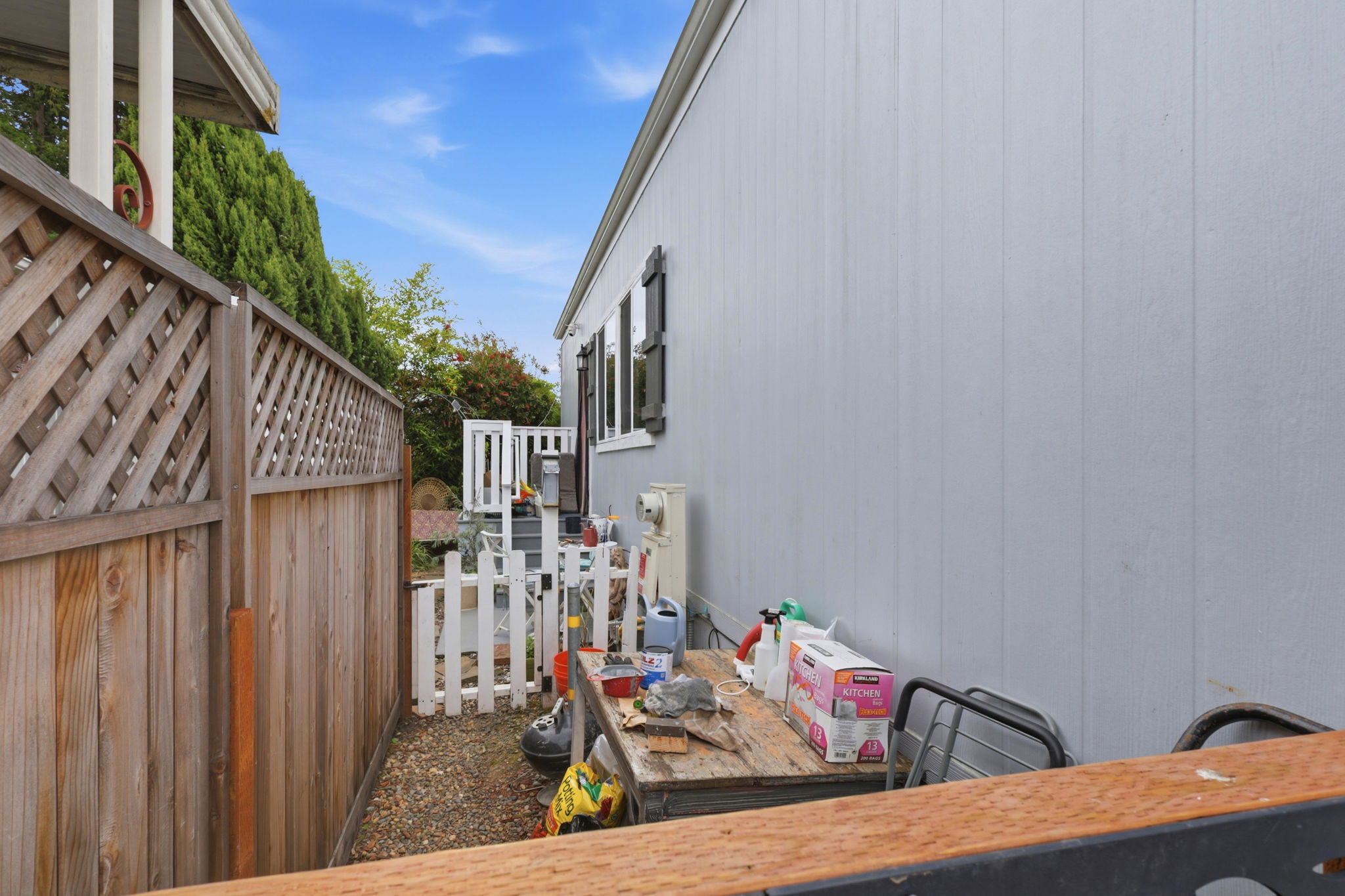 023_F8_4300 Soquel Dr 36