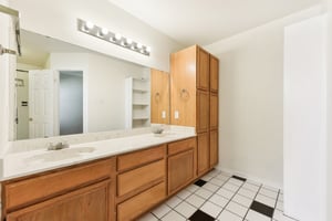 Adobe Dr-027.jpg