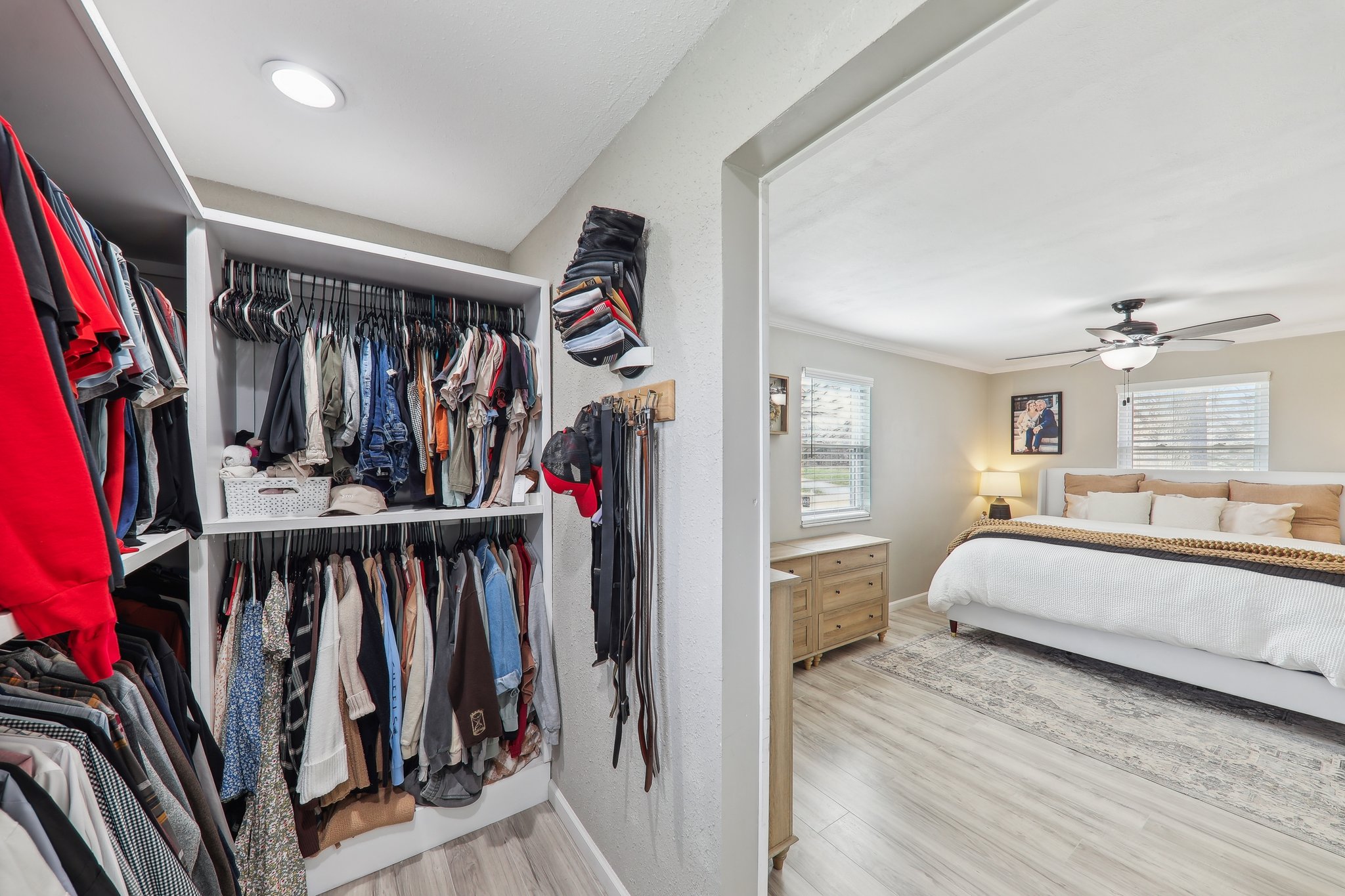 4301 Alad Dr-026.jpg