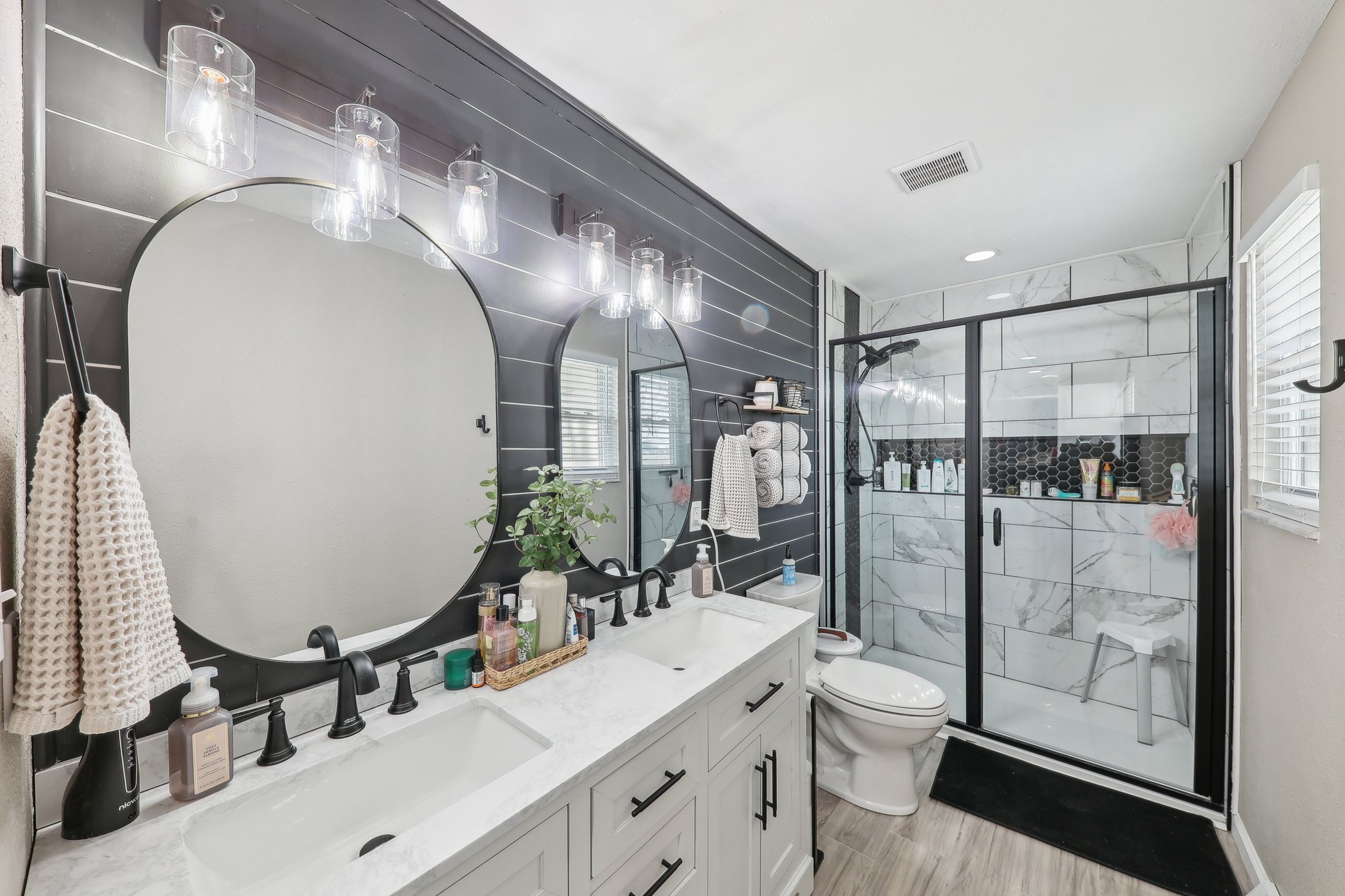 4301 Alad Dr-027.jpg