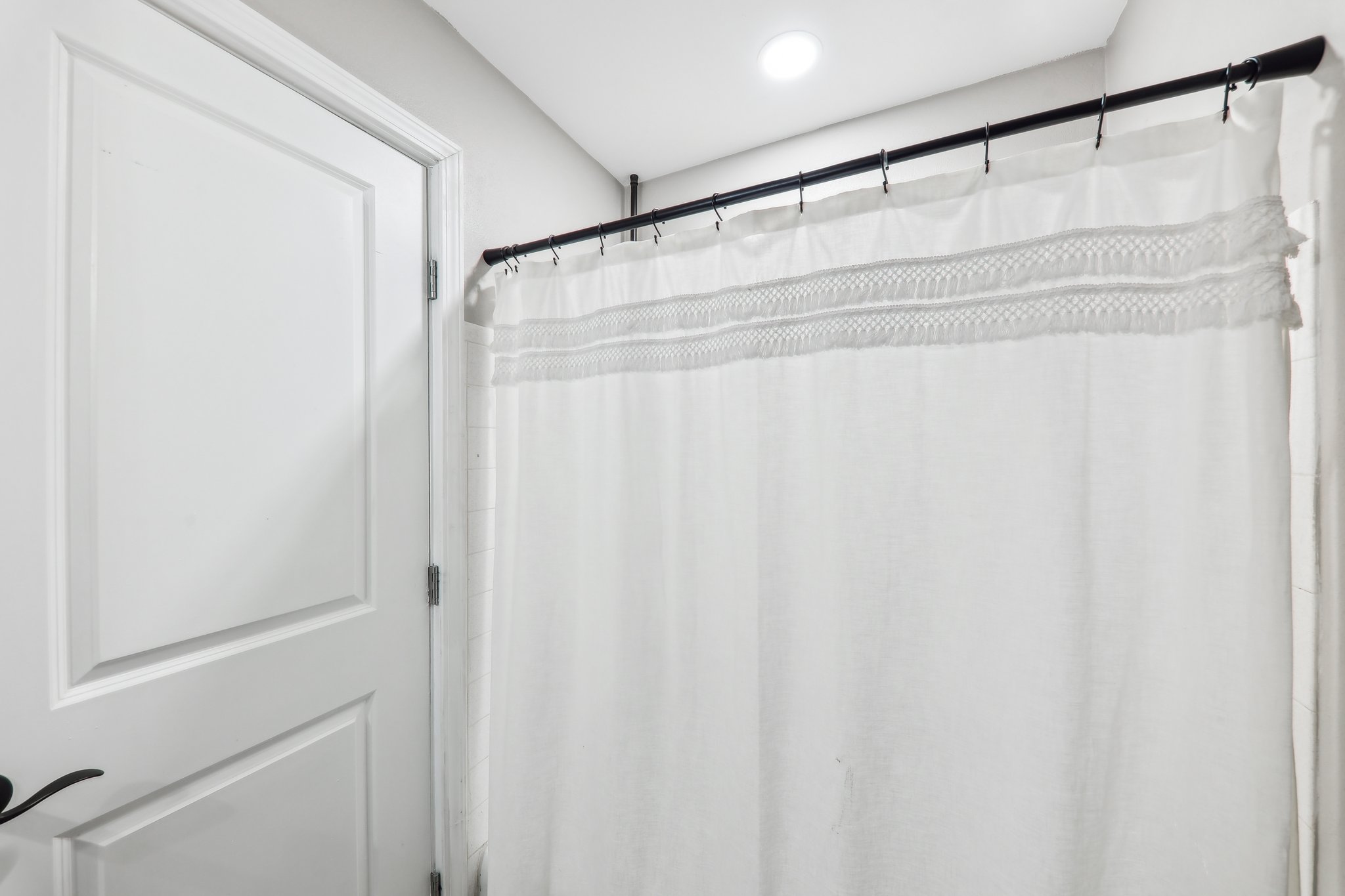 4301 Alad Dr-030.jpg