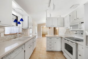 Kitchen (1)