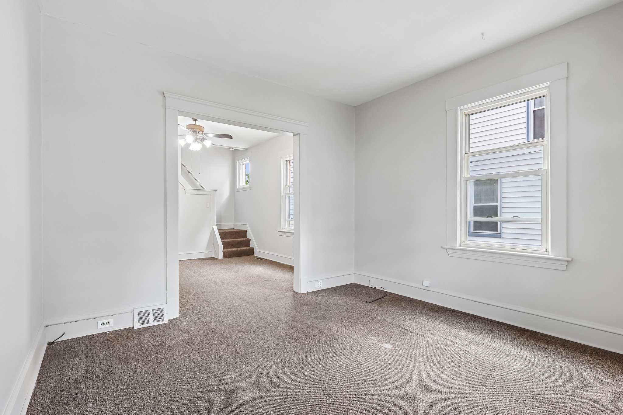 Woburn Ave-S3006-007.jpg