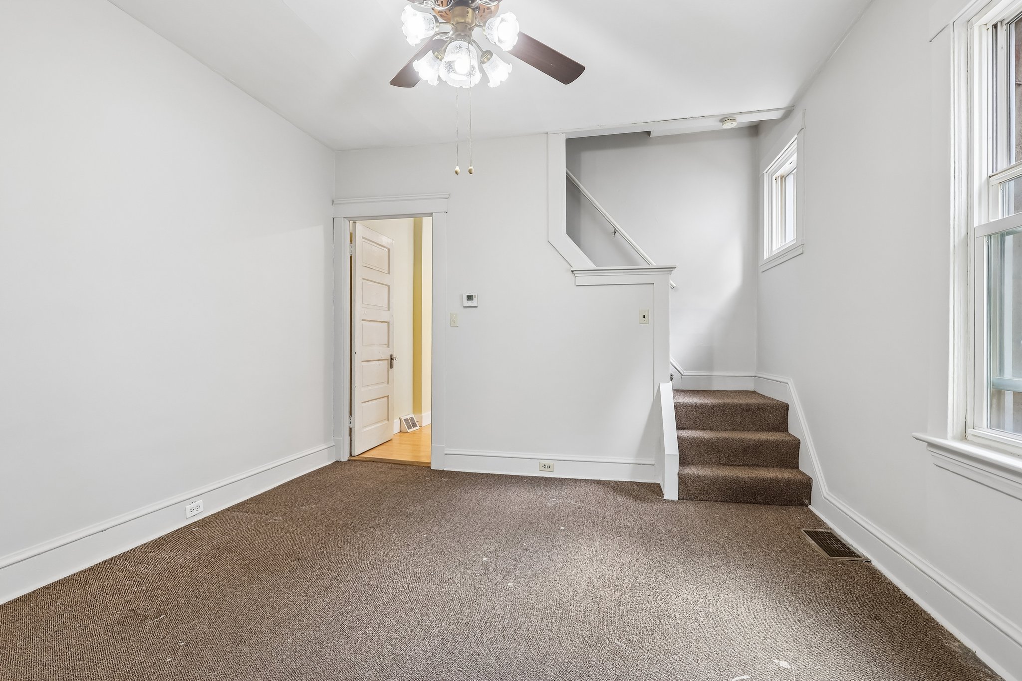 Woburn Ave-S3006-010.jpg
