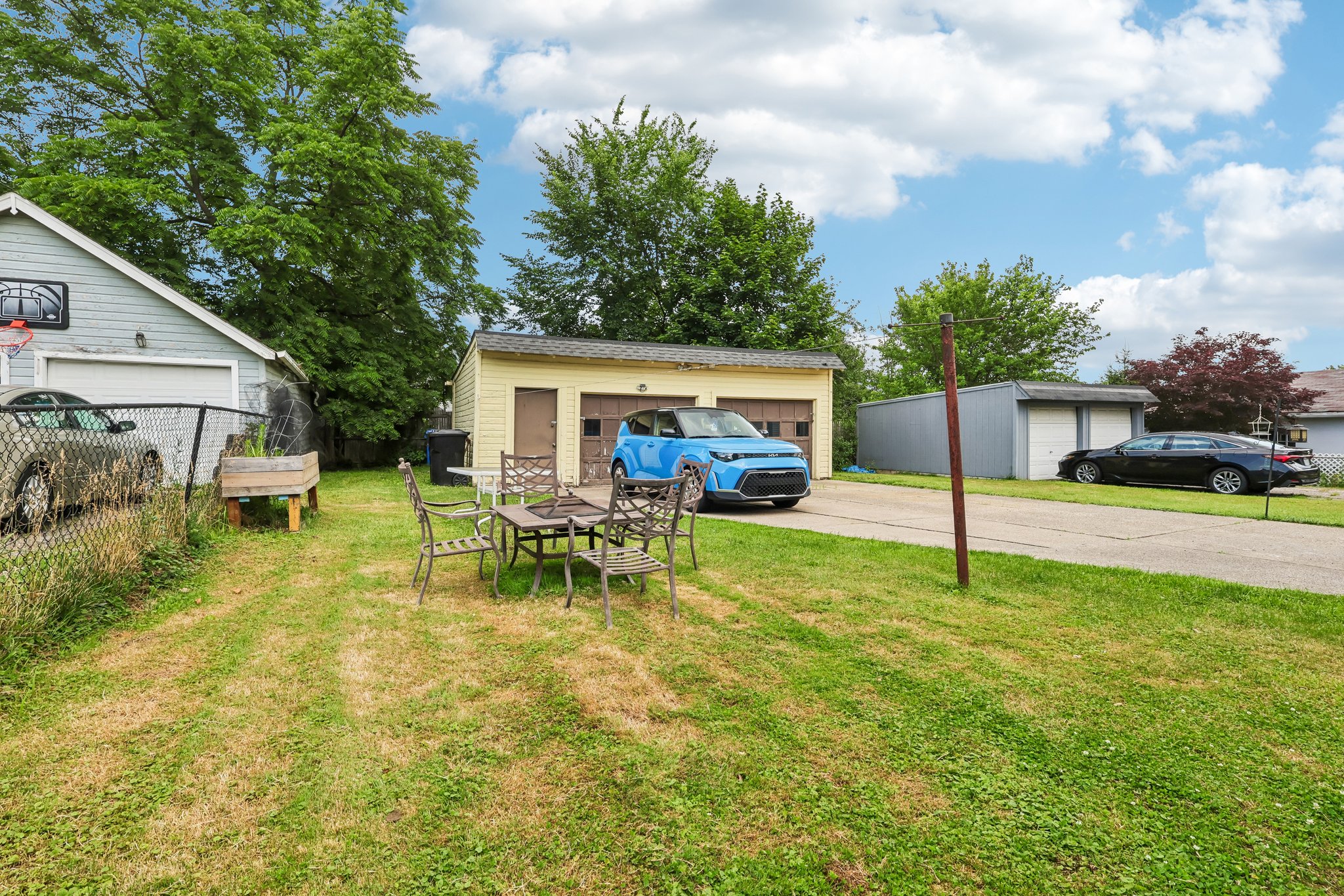 Woburn Ave-S3006-032.jpg