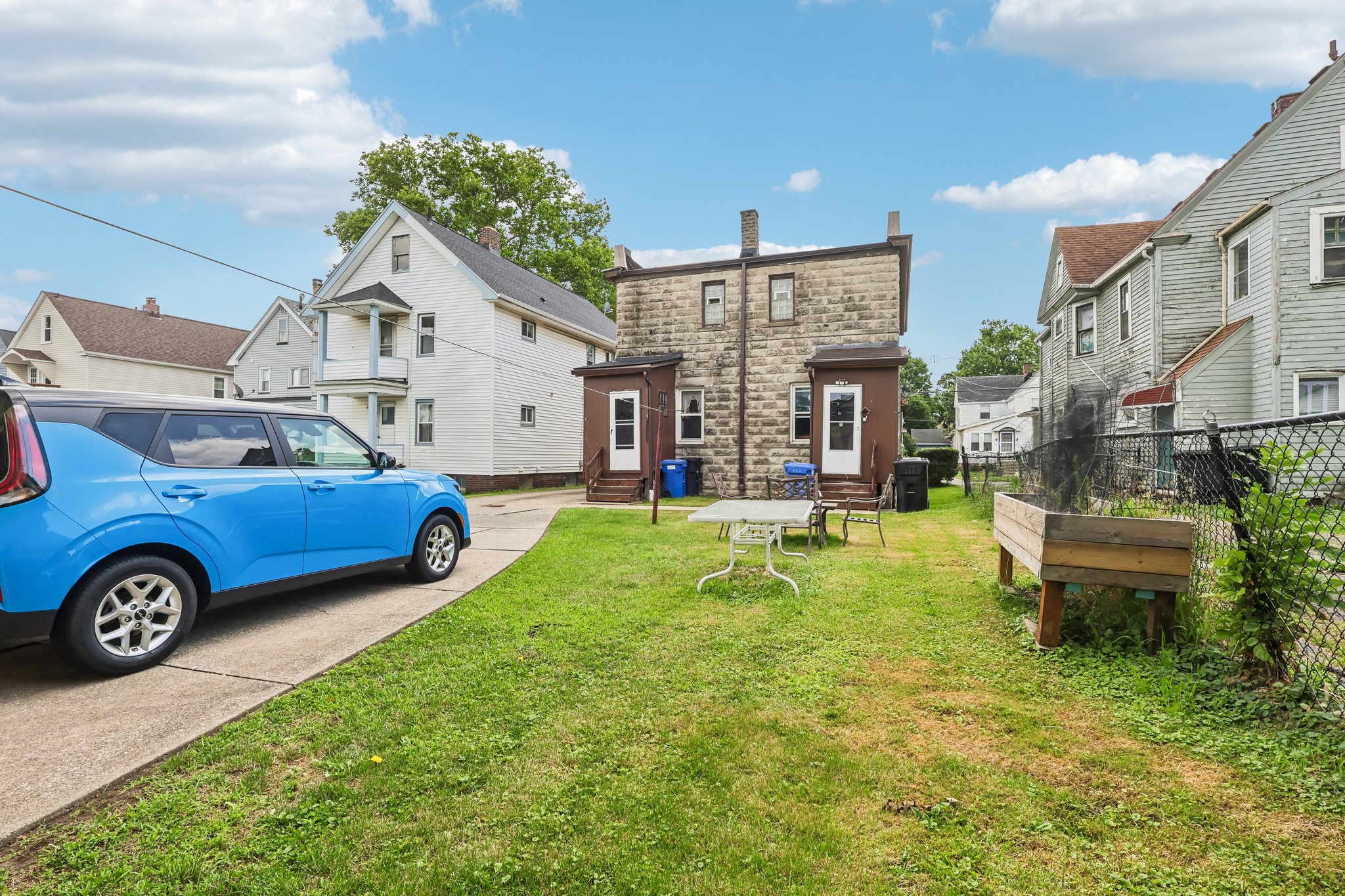 Woburn Ave-S3006-033.jpg
