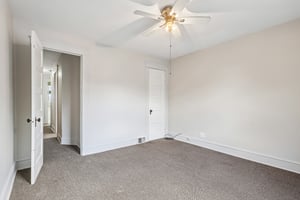 Woburn Ave-S3006-018.jpg