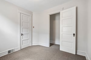 Woburn Ave-S3006-020.jpg