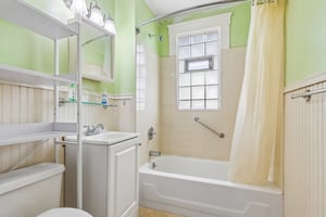 Woburn Ave-S3006-022.jpg