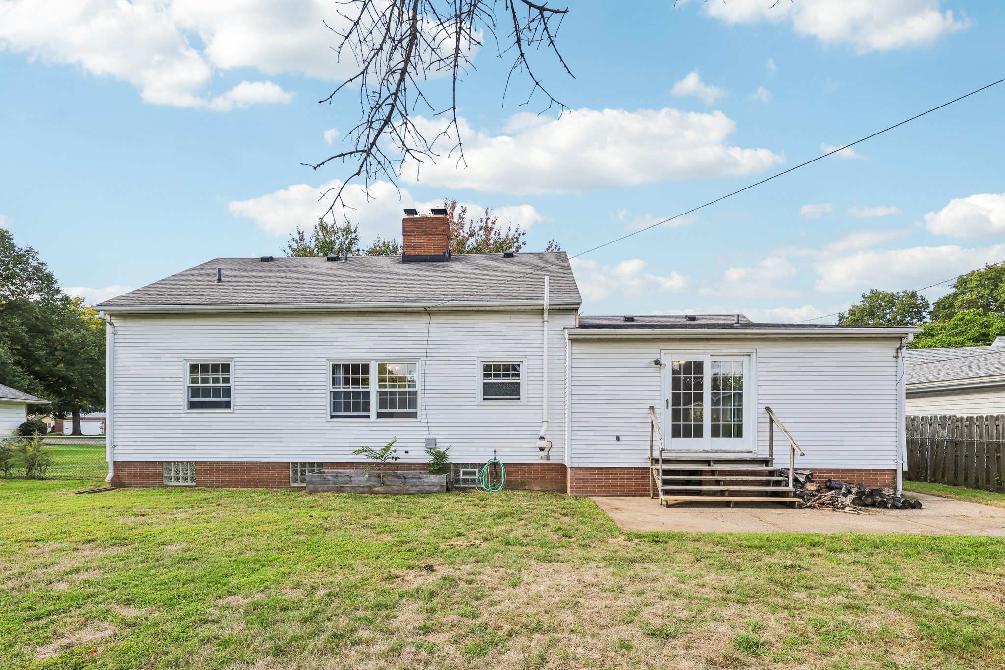 W Bend Dr-044.jpg
