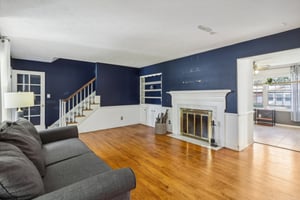 W Bend Dr-007.jpg